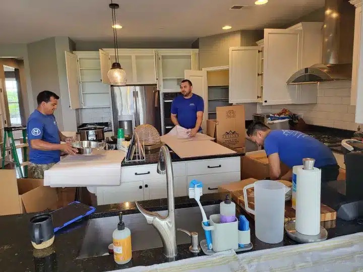 Artisan Movers professional packing services